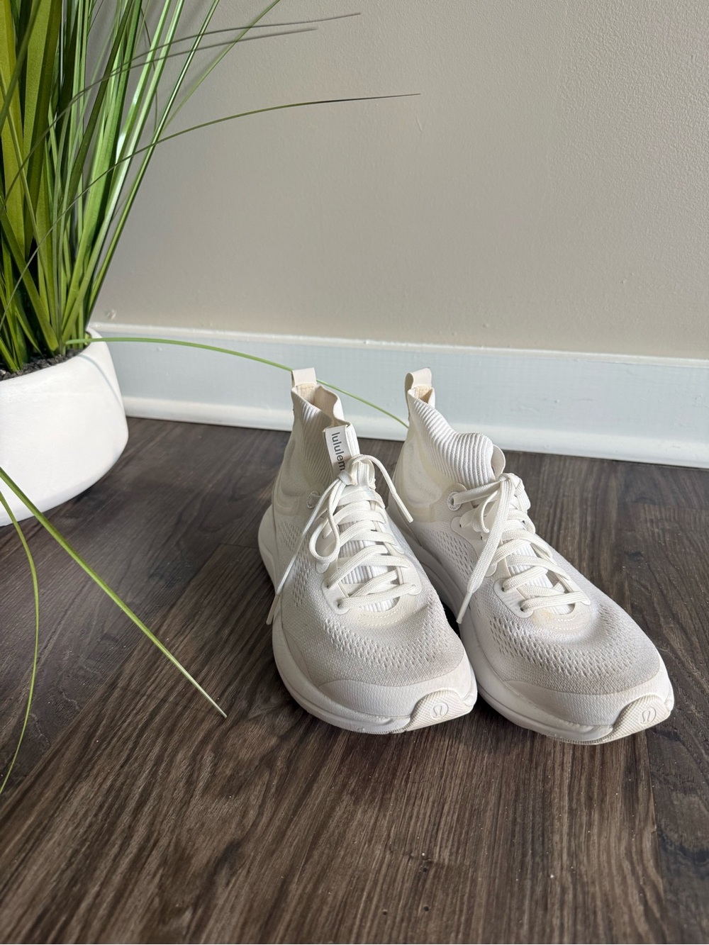 lululemon athletica Cream High-Top Knit Running Sneakers
